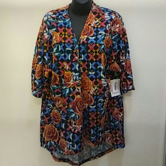 LulaRoe Lindsay - Picture 1 of 5